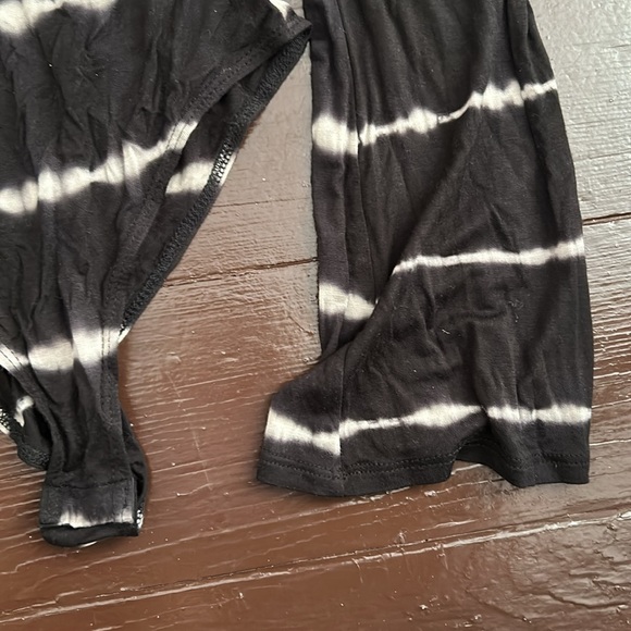 Off the shoulder bodysuit - Picture 2 of 3